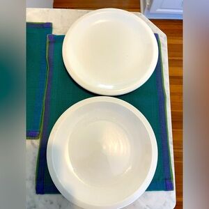 Pottery Barn White Dinner Plates Dishes 2